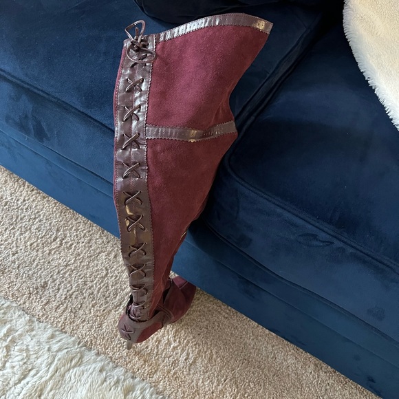 Burgundy over the knee suede boots. Great condition - Picture 1 of 3